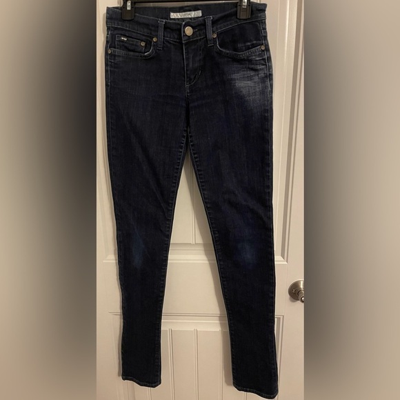 Joe’s Jeans Vincent Wash Women 27 with leather accent on mirror pocket dark wash - Picture 1 of 12